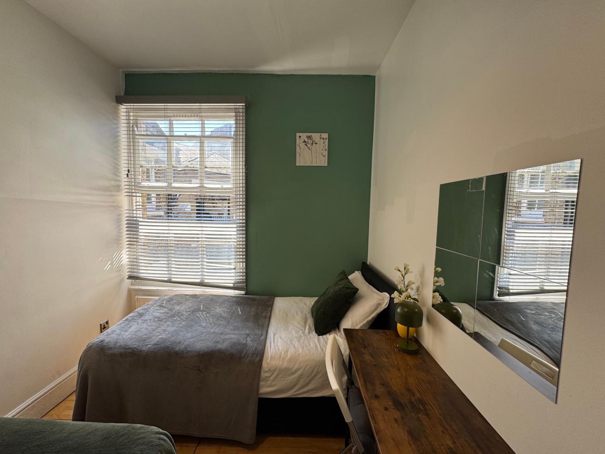 Holborn Entire Flat In Apartamento Londres